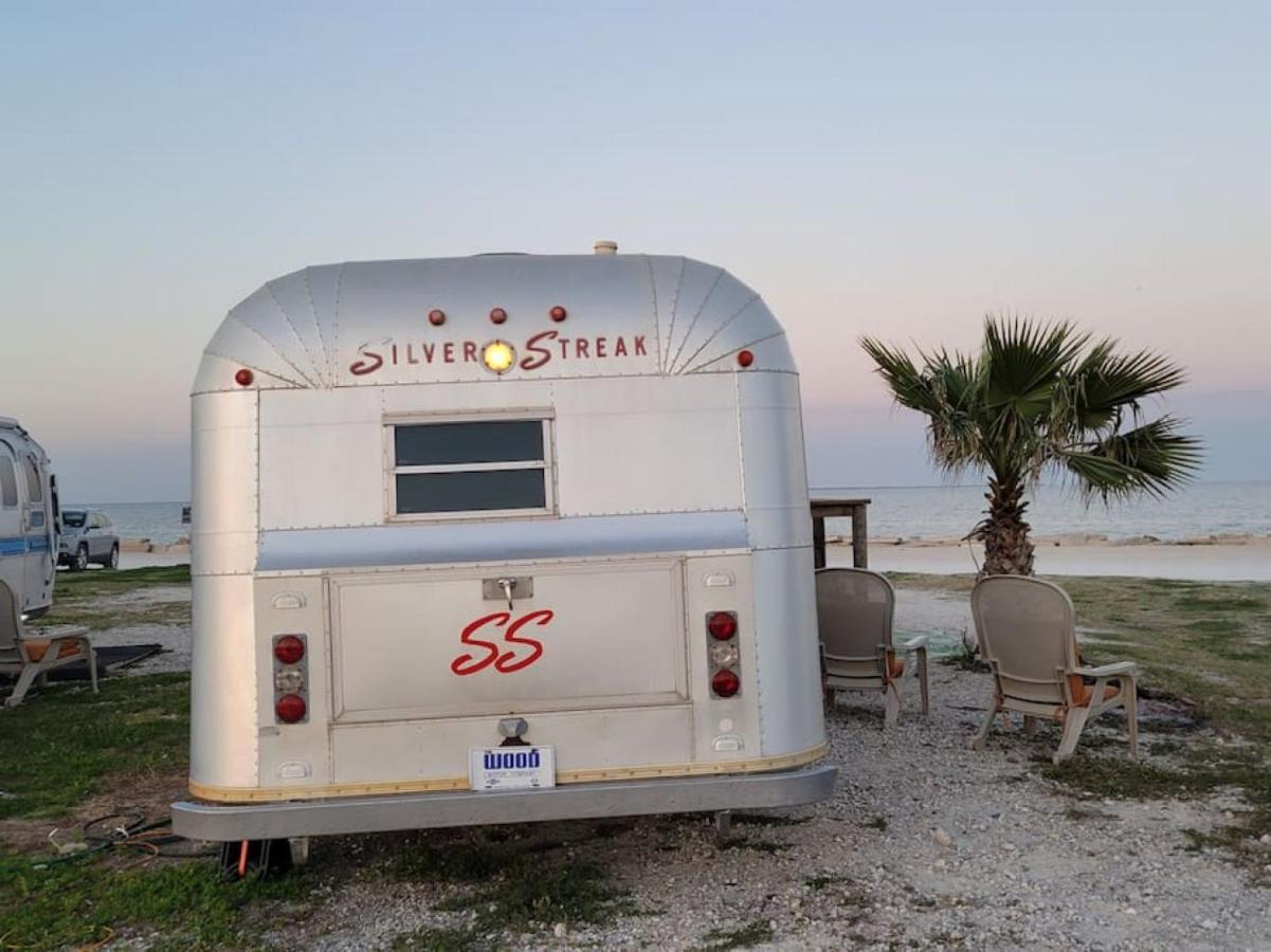 Maggie At The Beach - 1973 Vintage Rv Port Lavaca Eksteriør bilde
